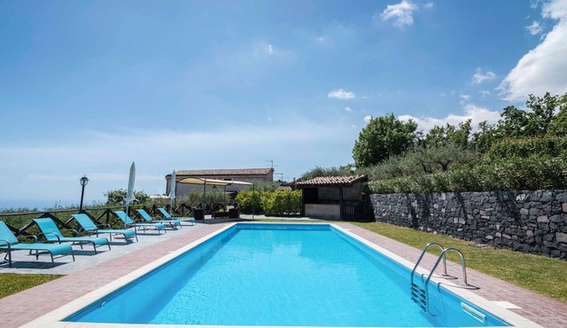 Seacily Pool View and 3 Ensuite Bathrooms