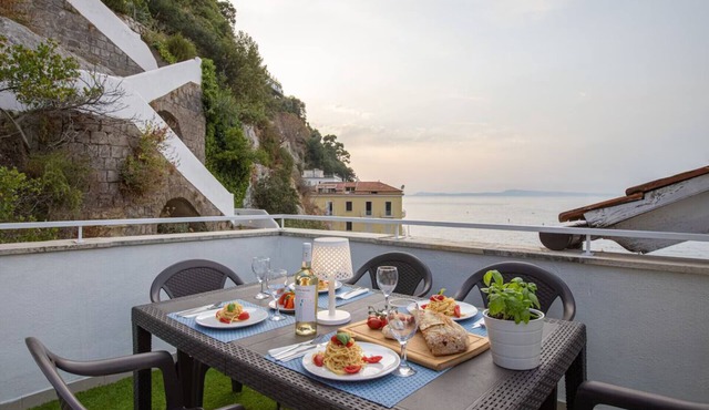 Seaview Home On The Beach & Amazing Views Terrace