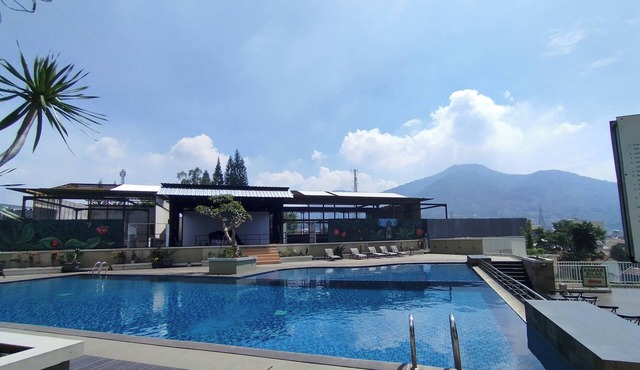 Simple Look 2Br Apartment Near Universities At Skyland City Jatinangor