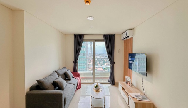 Spacious 1Br With City View At Praxis Apartment