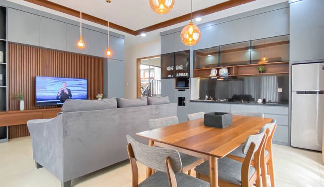 Spacious And Comfy 3Br (6 Pax) At Vimala Hills Villa & Resort Gadog