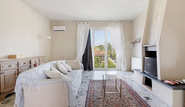 Spacious Apartment in Versilia – Forte dei Marmi, Close to the Beach