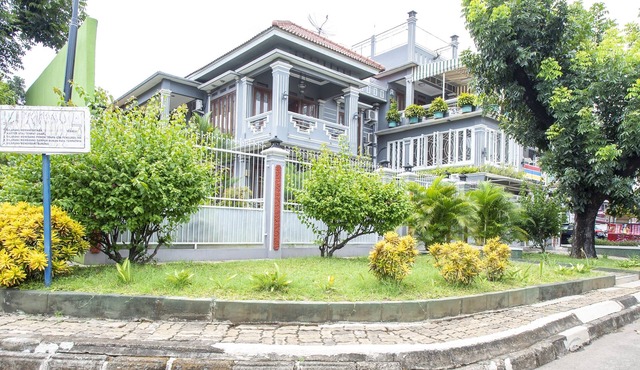 SPOT ON 3961 Fico's Residence Syariah
