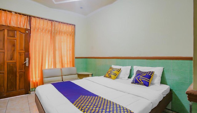 SPOT ON 90092 Dewi Safitri Hotel