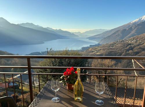 Stunning lake view apartment Peglio - Larihome A45