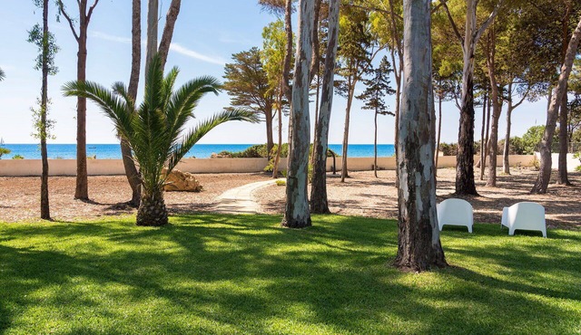 Stunning private villa for 6 people with WIFI, A/C, TV and panoramic view, close to Syracuse