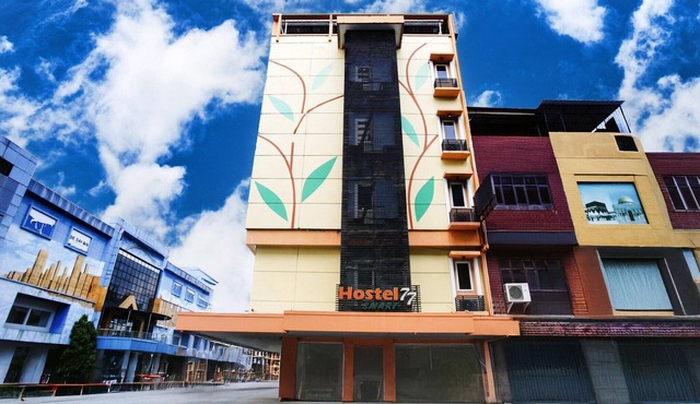 Stylish DBL Suite Escape W/Free WiFi and Parking