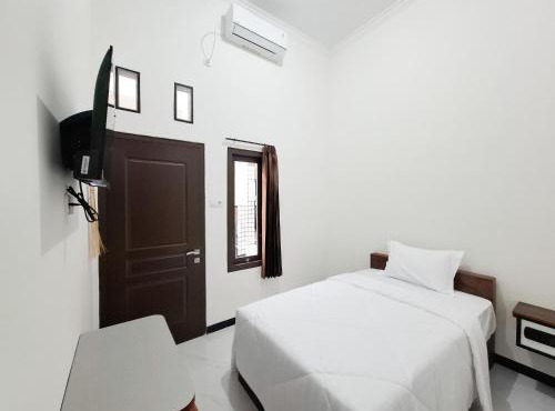 Surya Living RedPartner near Suncity Mall Madiun