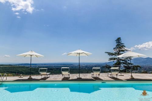 Tenuta Guinigi Antico Borgo di Matraia - Exclusive Holidays apartments & Pool