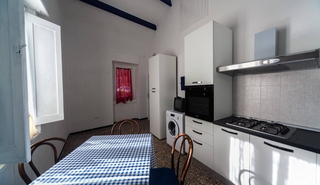 The coral apartment