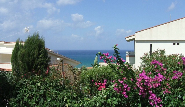 VILLA ALIOTIS 200 METERS FROM THE SEA GUEST HOUSE CIN IT081001C2P4KCKVF6