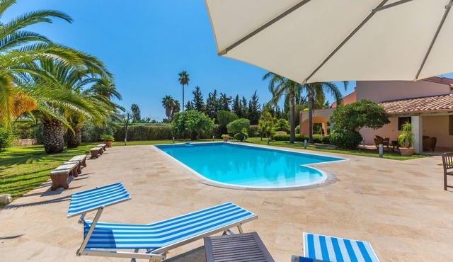 Villa Arenella con Piscina by Wonderful Italy