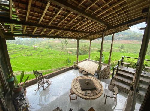 Villa Cetok Syariah - Nuansa Pedesaan