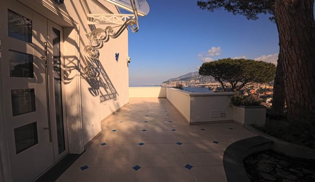 Villa Coralia: luxurious villa with breathtaking sea view 5 minutes from Sorrento