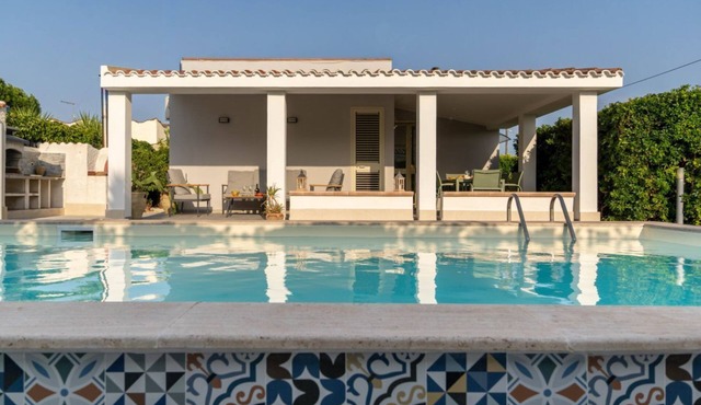 Villa Due Mari - Retreat by the beach with private pool