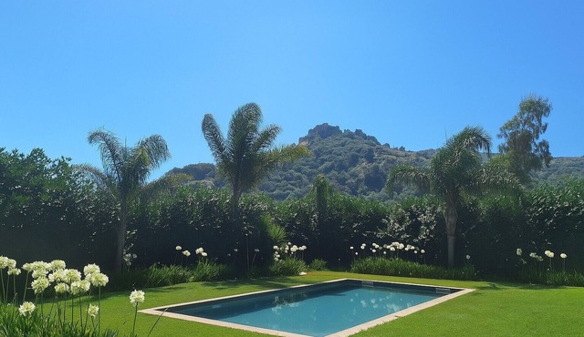 Villa 'Eden' with Mountain View, Wi-Fi and Air Conditioning