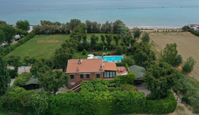 Villa Mirella Beach