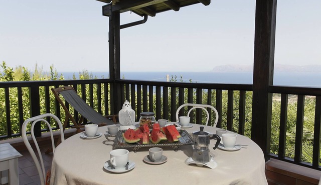 Villa Papillon - to experience a beach holiday for free.