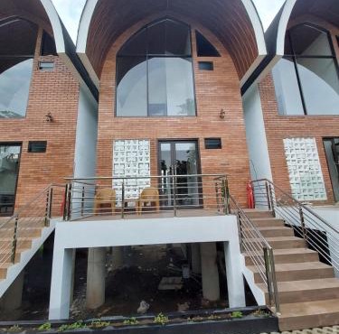 Villa Saung Wira