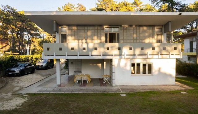 Villa Tiziana – Spacious Villa with Large Private Garden in Lignano Sabbiadoro, Surrounded by Pine Forest