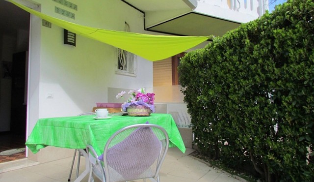 Villa with garden and beach place
