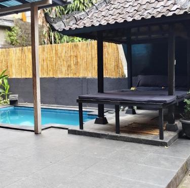 Villas AVEBODI Modern Surf villa Steps to Kuta Beach brand new