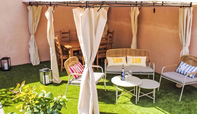 Wonderful private villa for 4 people with WIFI, TV and patio