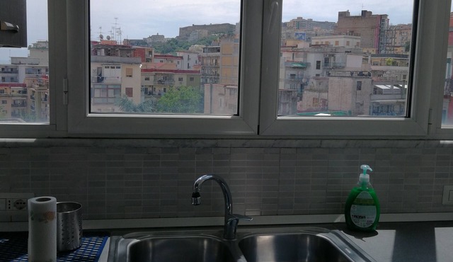 Zoe's House is a 5-minute walk from the Metro and 1km from the National Museum