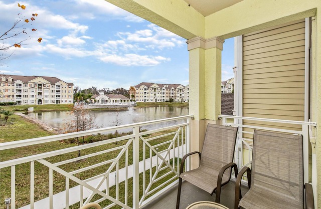 10 MINUTES AWAY FROM DISNEY3 BEDROOM LUXURY CONDO