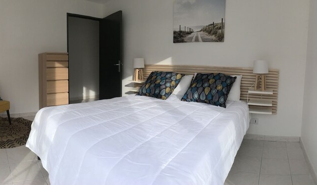 2 bedroom apartment Port Frejus