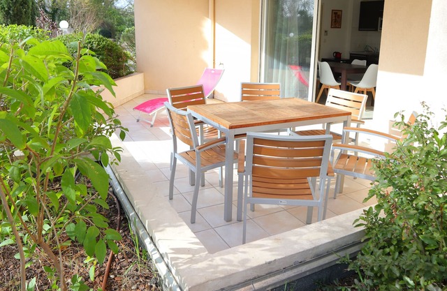 2 Rooms Gardens View #204
