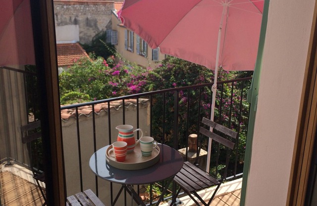 20m2 fully renovated Studio with Private Balcony, rates are All Inclusive.