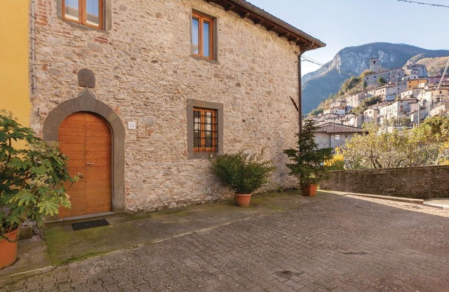 3 bedroom accommodation in Cardoso-Gallicano LU