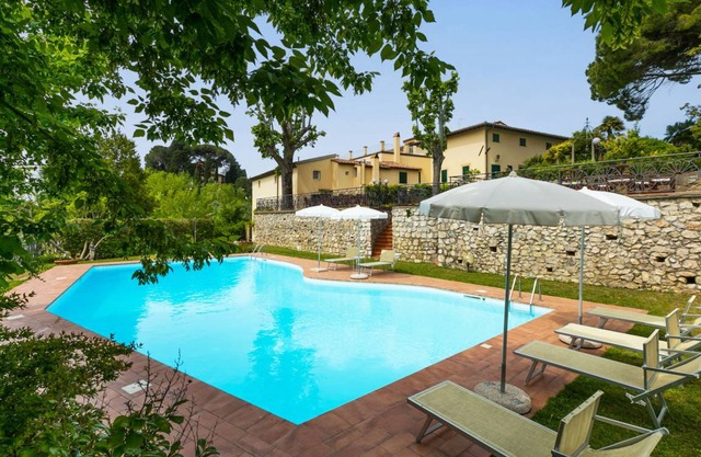 300 m² House ∙ 4 bedrooms ∙ 8 guests