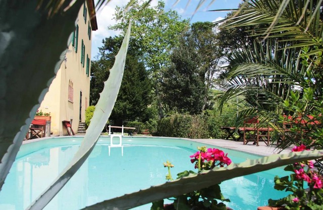 600 m² Villa ∙ 6 bedrooms ∙ 14 guests