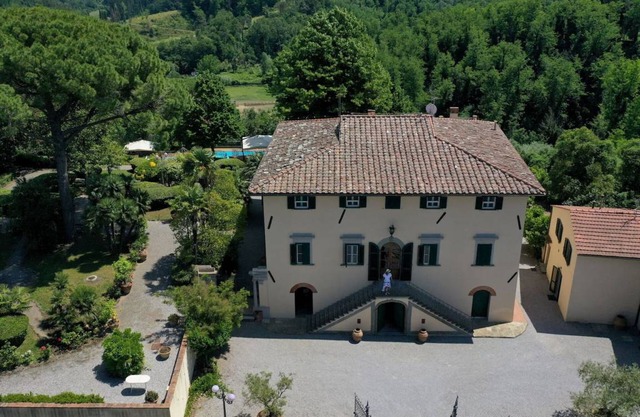 600 m² Villa ∙ 9 bedrooms ∙ 18 guests