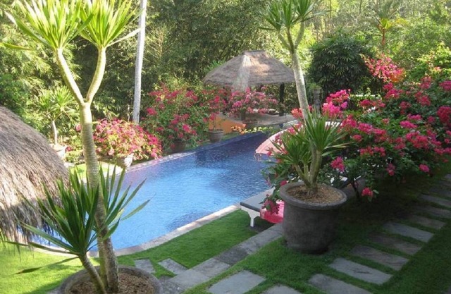 Cepaka Villa Feature Garden Tabanan 