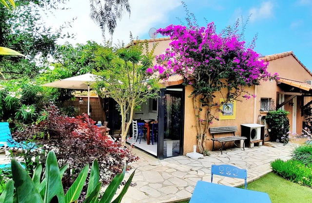 APARTMENT/MAZET - 300 m NARTELLE BEACH - GARDEN AND TERRACES - IDEAL FOR 4