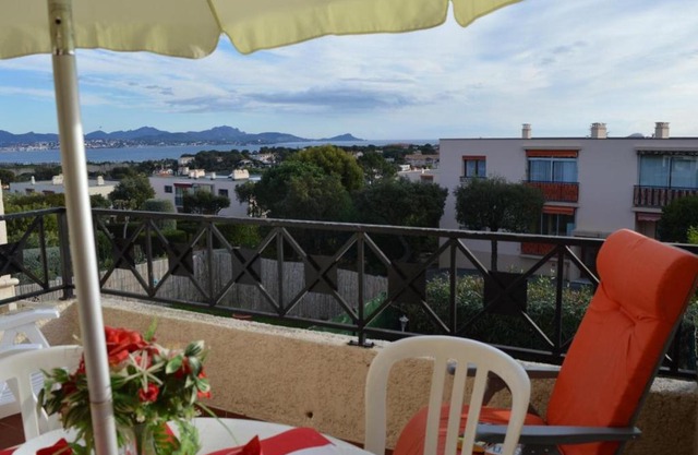 Appartement 2P/Mezzanine 4 Pers à Saint-Aygulf - Terrasse, Parking, Lave-linge - FR-1-226A-14