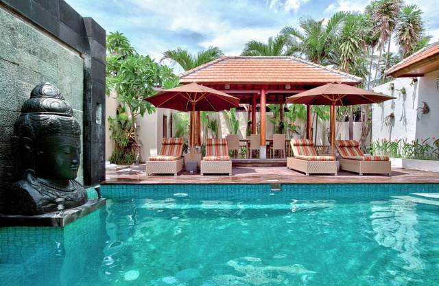 BEST LOCATION! 4BR Villa Near The Beach!, Sanur! - 4Min Drive To Night Market!