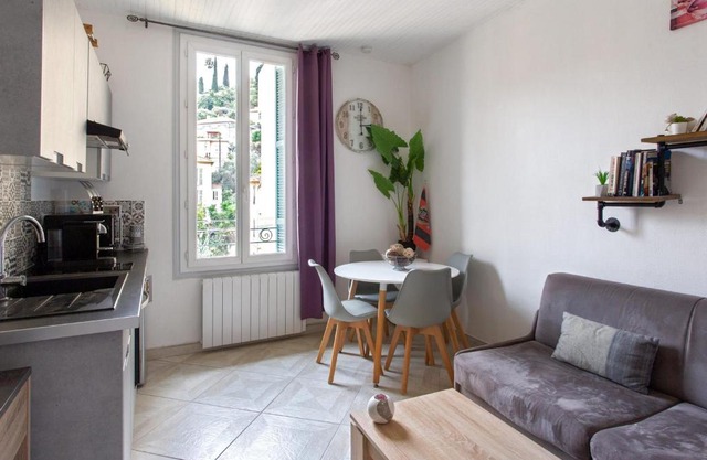 Calm and cosy flat 10 min away on foot from the beach in Nice - Welkeys