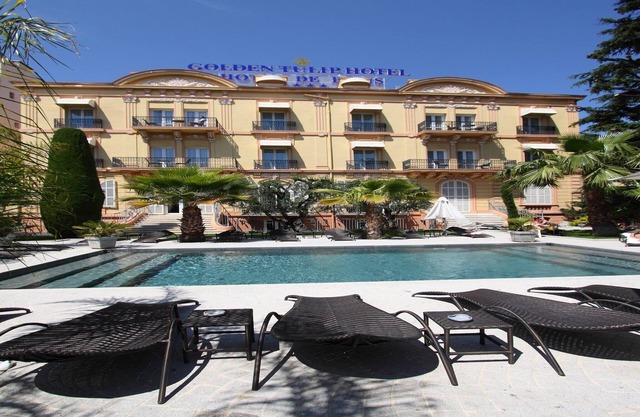 Cannes Apartment with Patio