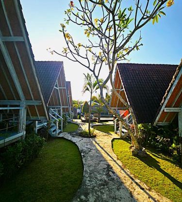 Huts Lembongan 