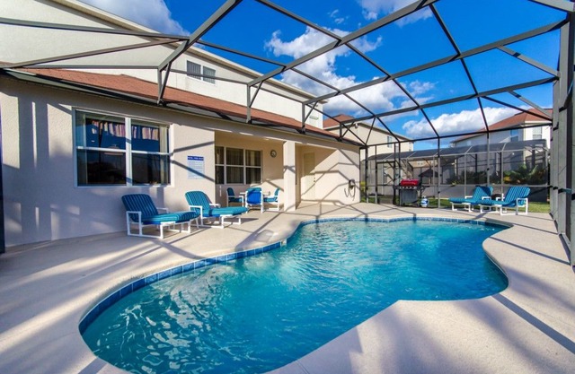 Disney 5 Bedroom Pool Home With Games Room Close To Disney and Attractions