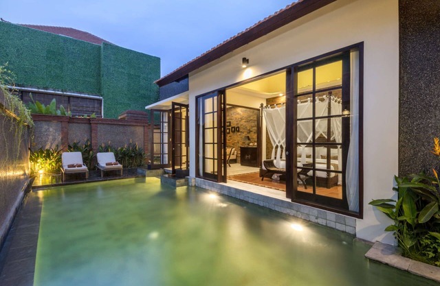 Exclusive Holiday Villa with Private Pool and Staff in Umalas, Bali Villa 2079