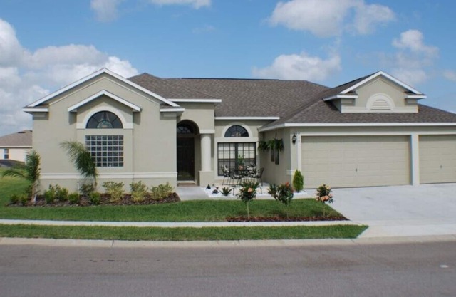 Fnatstic 4 Bedroom Private Pool Villa Near Disney