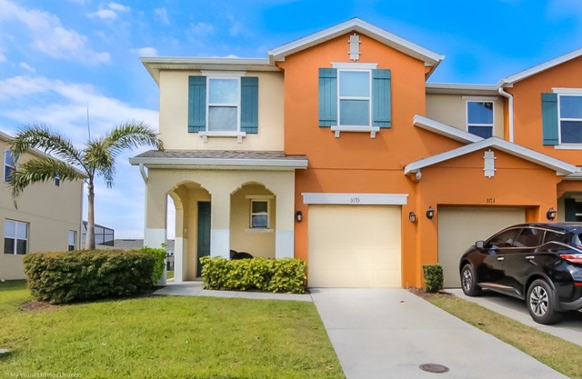 Great Community Compass Bay Townhome Sleeps 10