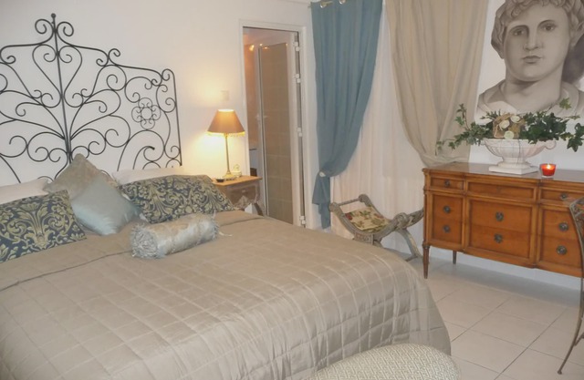 Guest Studio Aphrodite, 800m from the beach