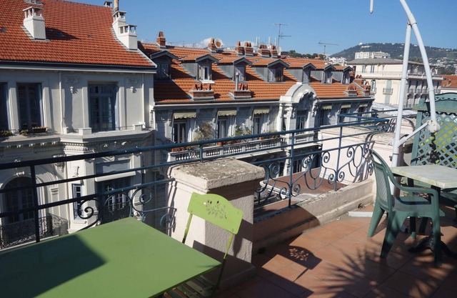 H33 Hôtel