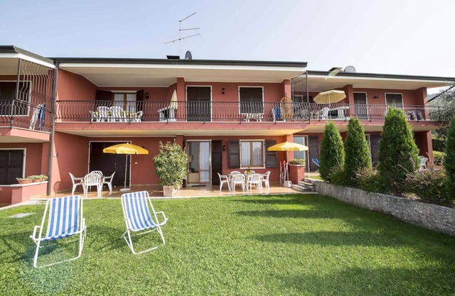 Holiday Terrace 